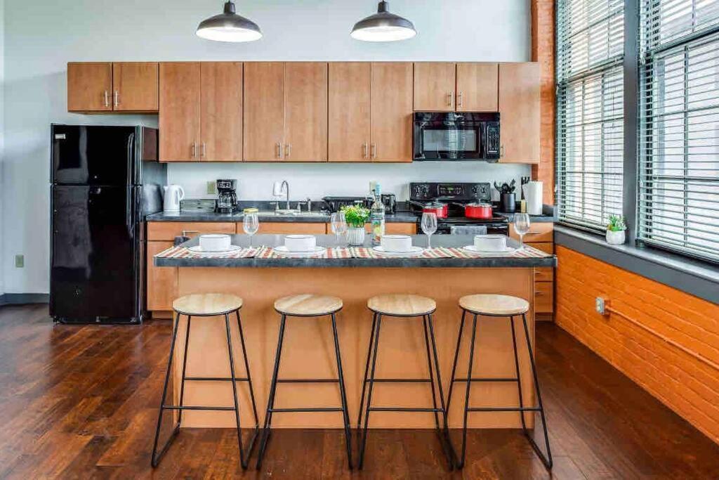 Апартаменты Ny Style Centric Loft With King Bed By Park Av. Рочестер Экстерьер фото